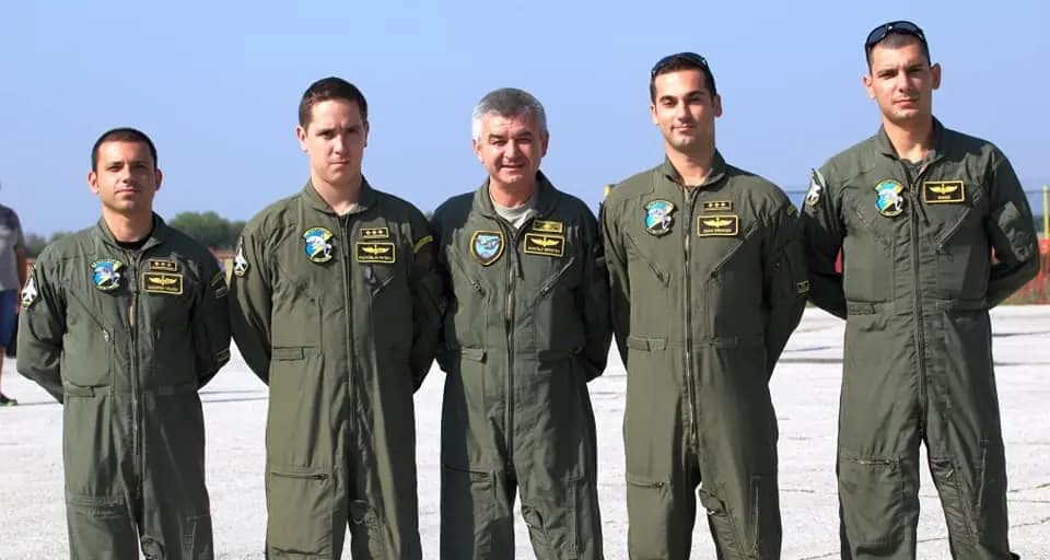 Dian Deskov DESKICH`s pilot class as young pilots