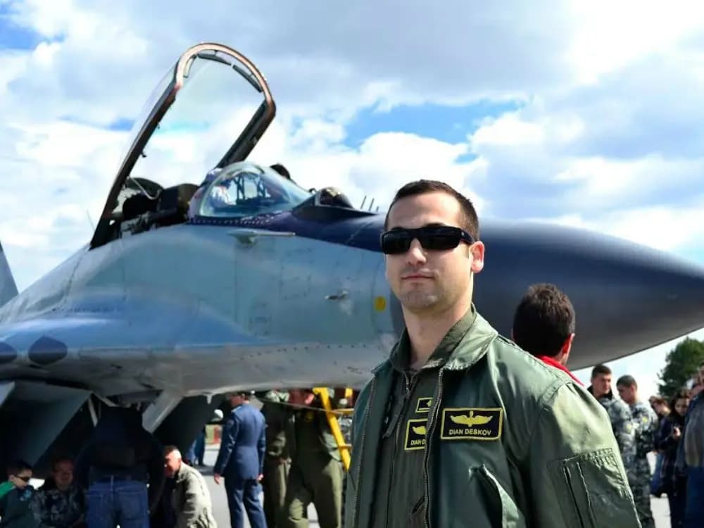 Dian Deskov DESKICH in the cockpit of a MiG-29 during a airshow in his airbase